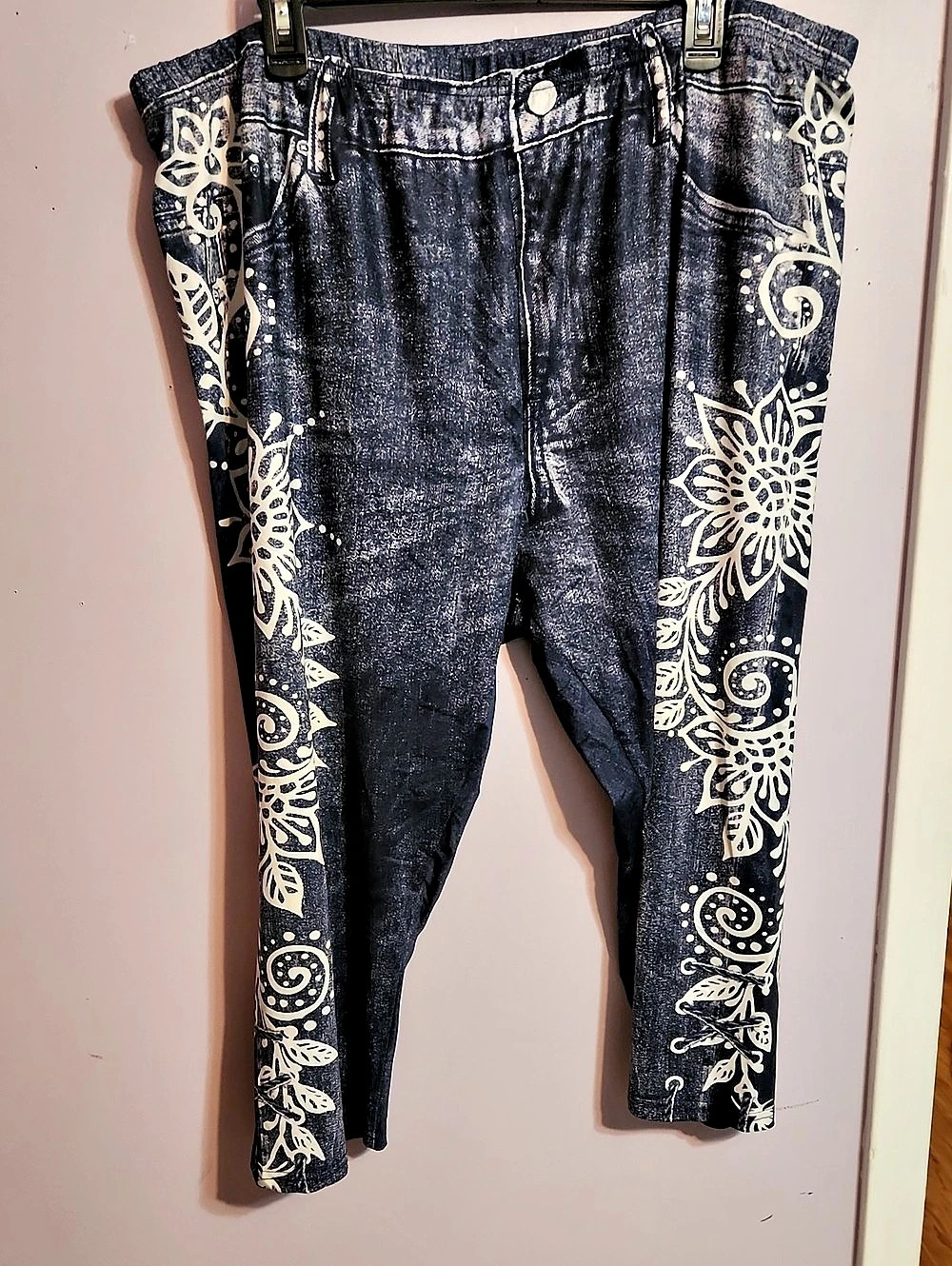 Floral Skinny Jeans Waist 28 Like New